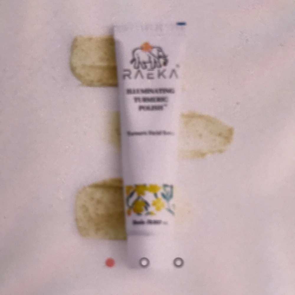 Raeka Illuminating turmeric polish